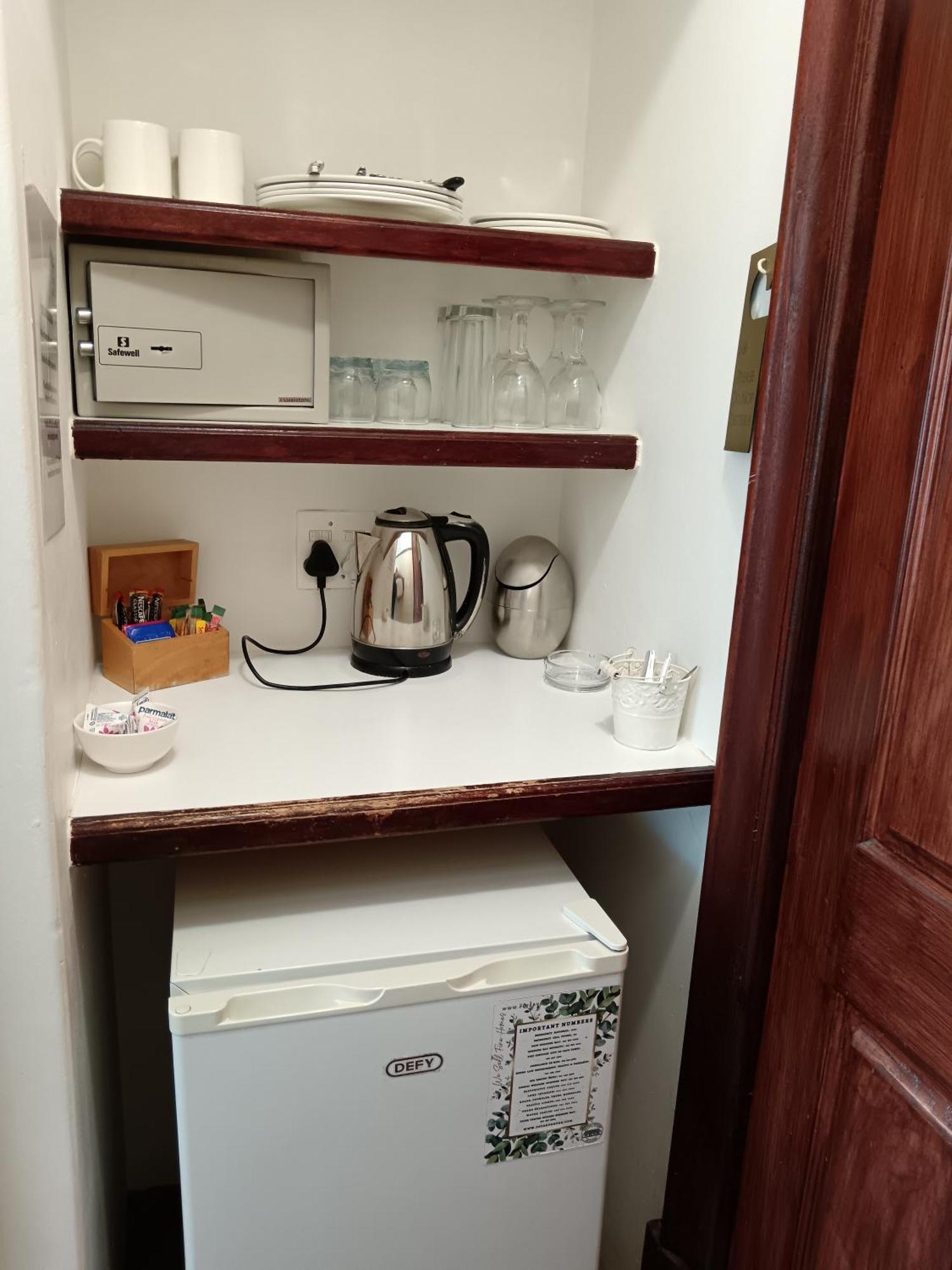 Berg En Zee Guesthouse 고든스 베이 외부 사진